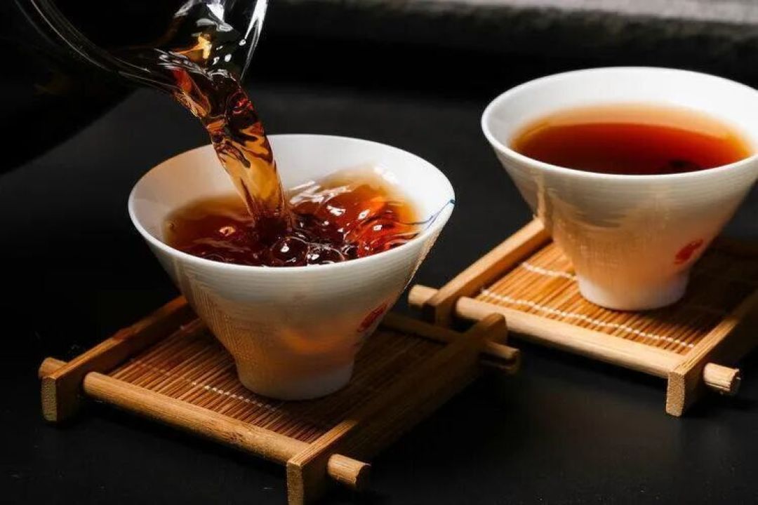 90篇“处暑喝茶指南”翻完了:口诀大多是编的,能信的只有这几件事