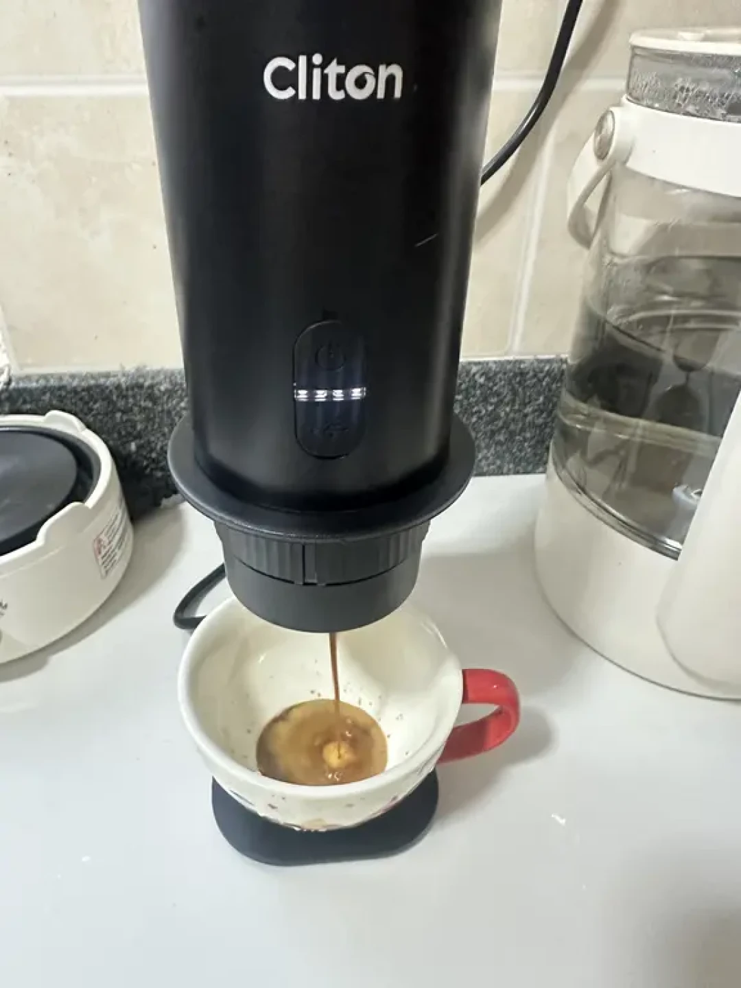 便携咖啡机的帖子,一半是种草帖,一半是吐槽帖:下单前,先搞懂这三件事
