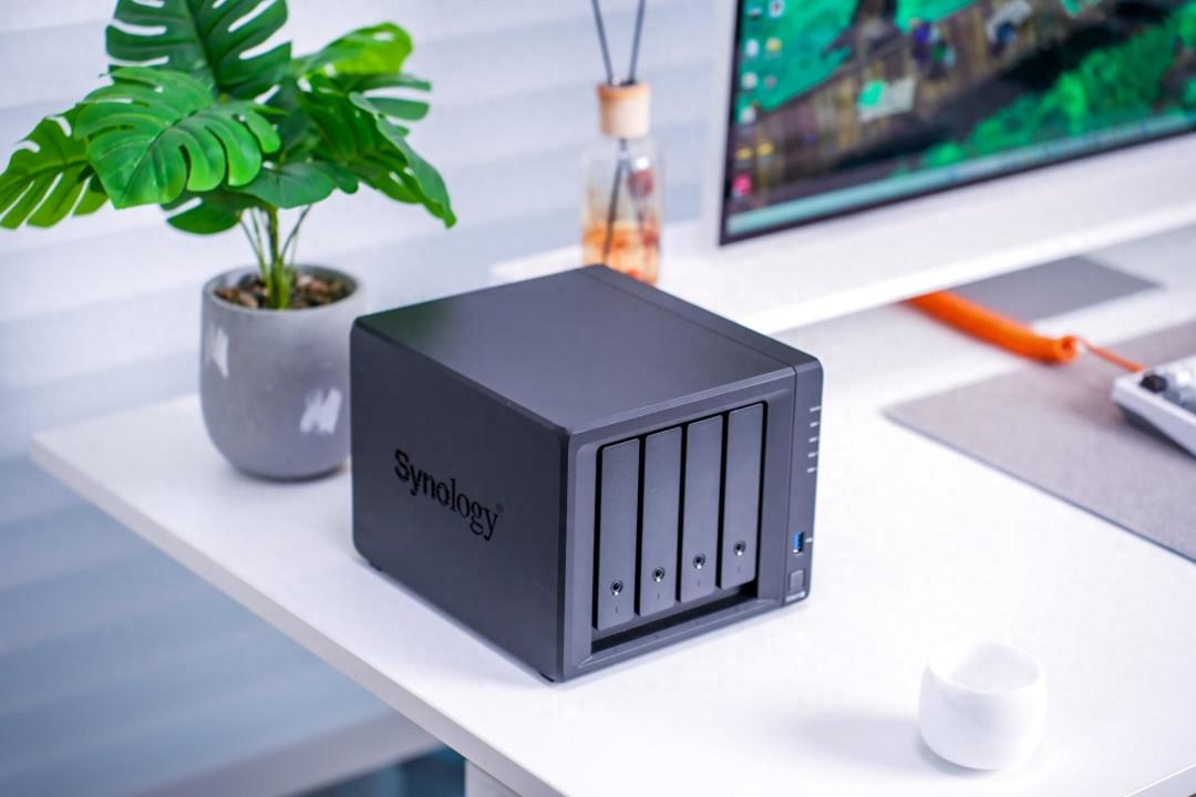 群晖移除VideoStation,知乎43万人追问:这不是一次手滑,是16个月的连环棋,家庭用户三条路