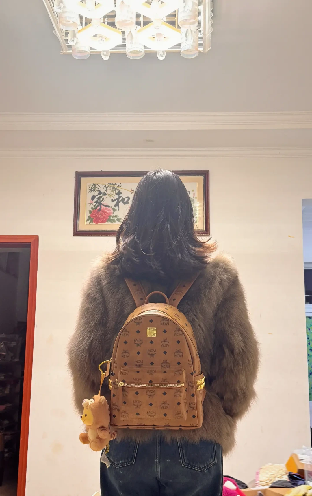 MCM双肩包5个尺寸7种叫法:我把全网实测帖整成一张表,开学前按身高和电脑对号入座