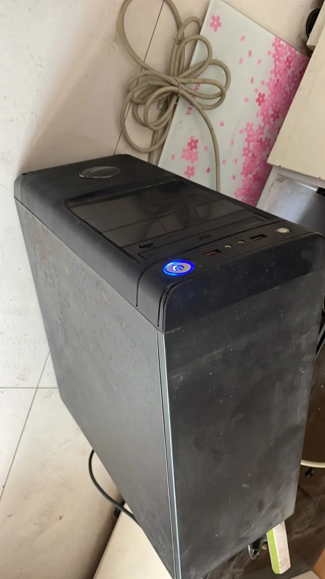 旧电脑回收价跟着内存翻倍,但“2000元”不是你的到手价:涨价潮里的旧机处置指南