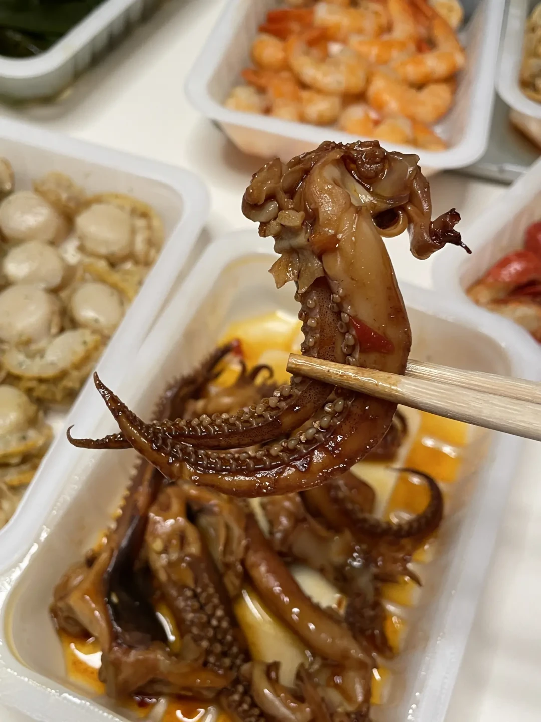 对了4篇爆款“宿舍零食清单”,真正反复回购的就几样,还有一篇是软广——开学第一单,先算清这笔100元的账