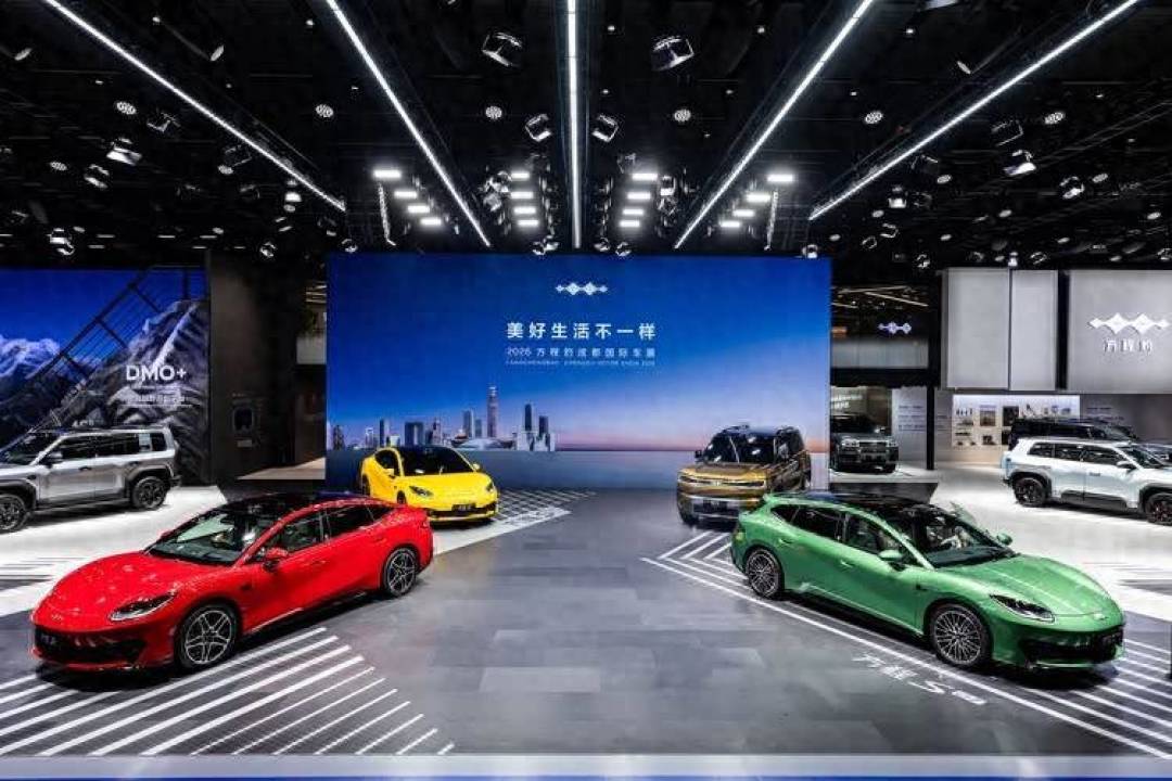 方程豹命名乱?记住一句话:越野看豹,家用看钛,性能看方程