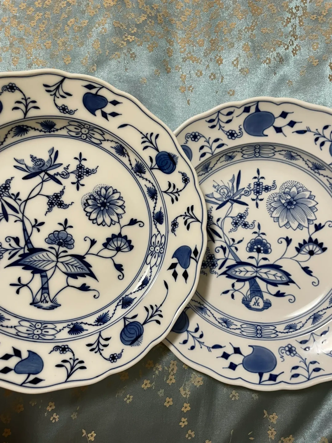 官方新品好几千,中古蓝洋葱千元左右就能入门:第一次买梅森,先回答新老、底款、次品三个问题