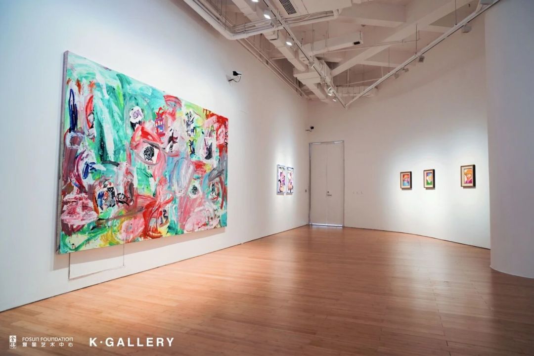 从40后到80后,15个人的作品挂在同一个展厅:成都《时间的回响》怎么看才不白来?