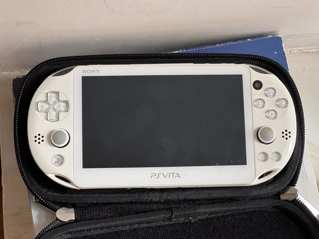 3DS和PSP之后,火终于烧到了PSV:普机站上800元,限定机翻几百台才找到一台