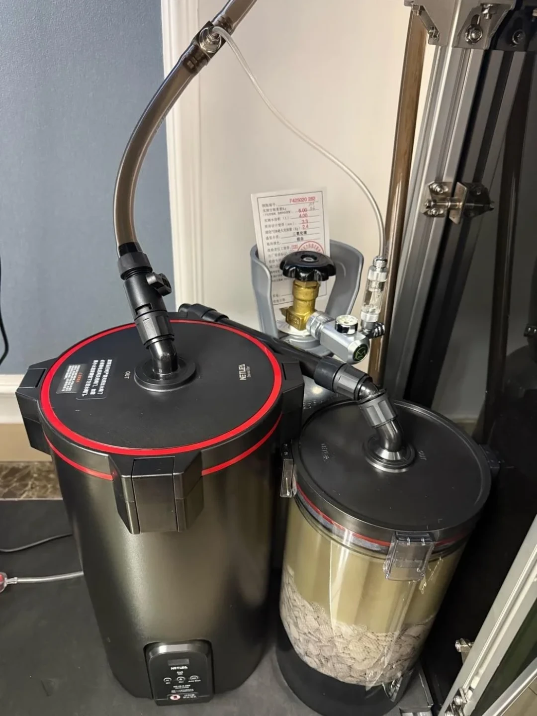 出伏前后的翻缸潮，是全年捡漏二手草缸设备的最佳窗口：260块全套、滤筒三折起，6样闭眼收，5样白送都别要