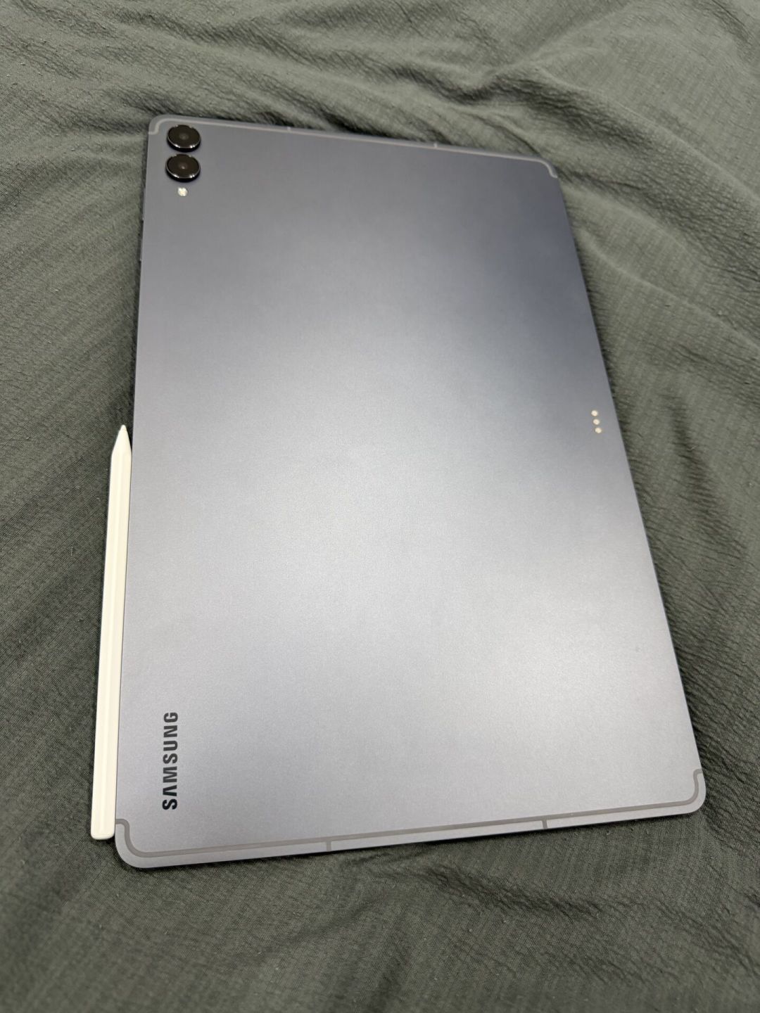 Galaxy Tab S12渲染图曝光：天玑9500稳了，但现在是抄底Tab S11，还是等？