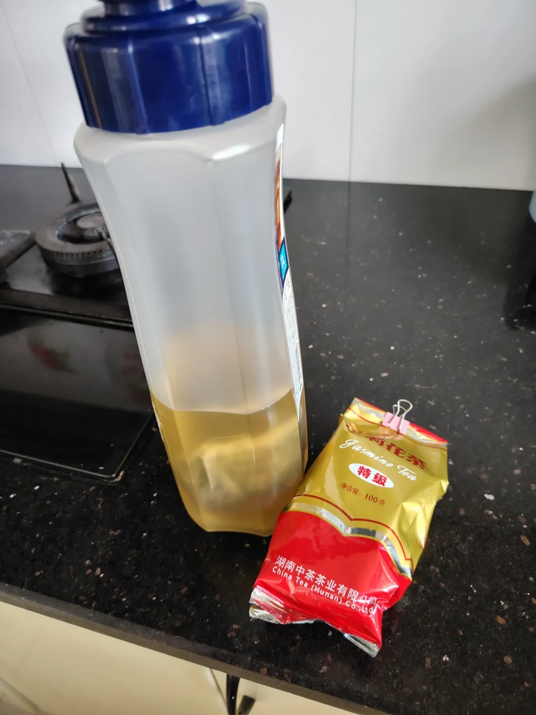 十几块一袋的猴王茉莉花茶，是香精茶吗？为啥又碎又没花，买前先看这篇