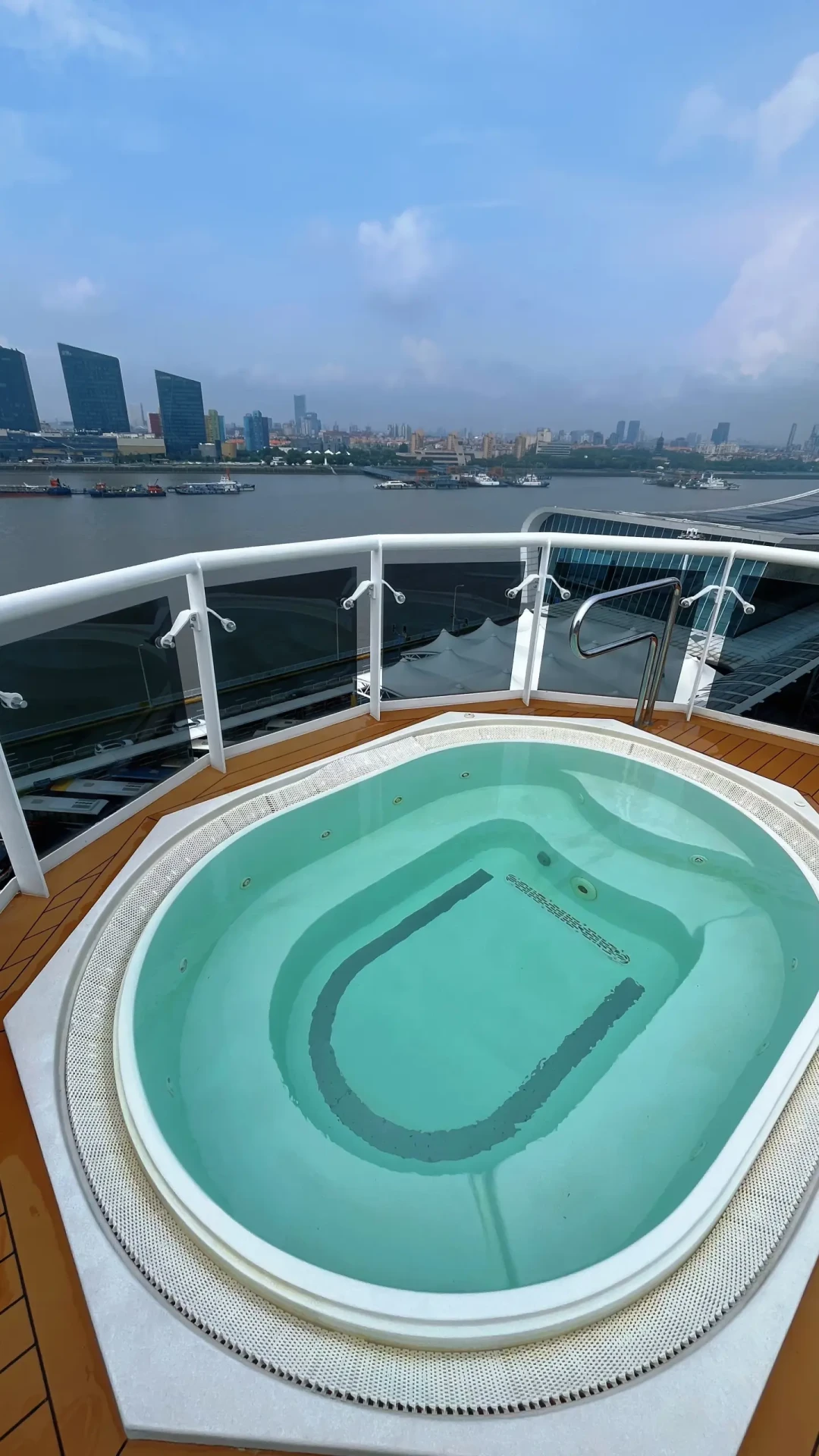 MSC荣耀号国庆后离开上海:最后3个航次,一个4529元起,一个只要1039元