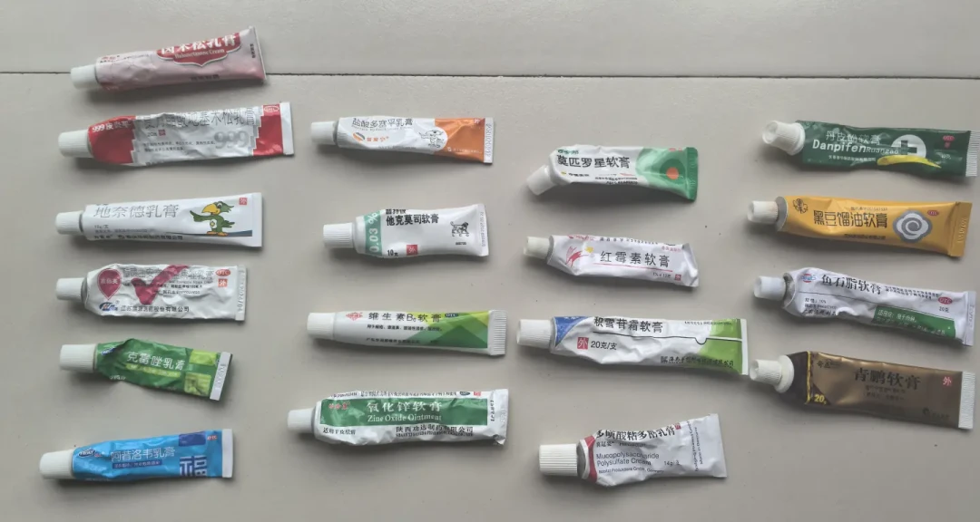 “继续用,在排毒”:你拿脸和钱硬扛的排毒期,皮肤科里压根不存在