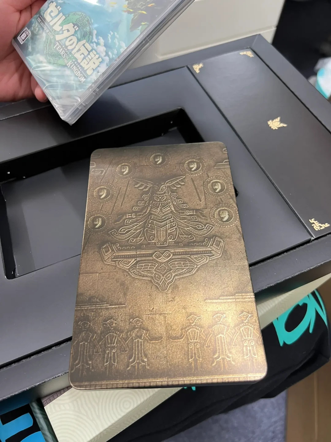 首发1300元,现在300多还带卡带:王国之泪典藏版跌了三年,要不要抄底?