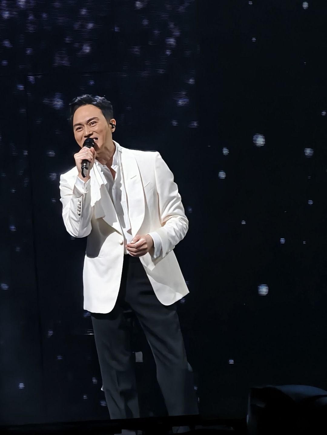 被83版压了32年,如今年轻人靠reaction把它挖了出来:94版《射雕》值得补吗?