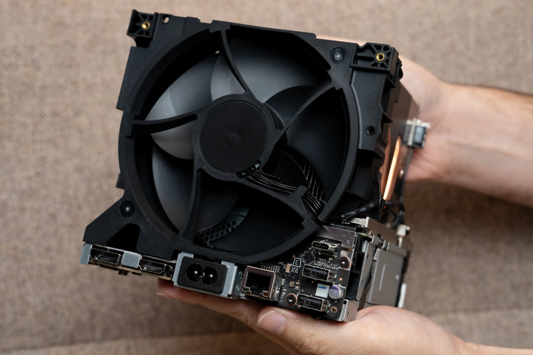 $1049起、套装超万元还缺货:内存涨价期,Valve的Steam Machine值不值得买,我把账算清了