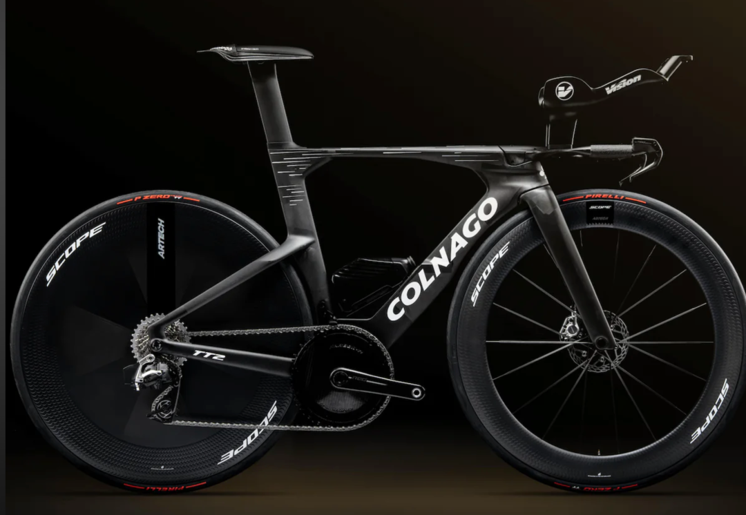 布南说换个车队能快2公里每小时,三年后波加查拿了五届环法:是COLNAGO带飞他,还是他带飞COLNAGO?