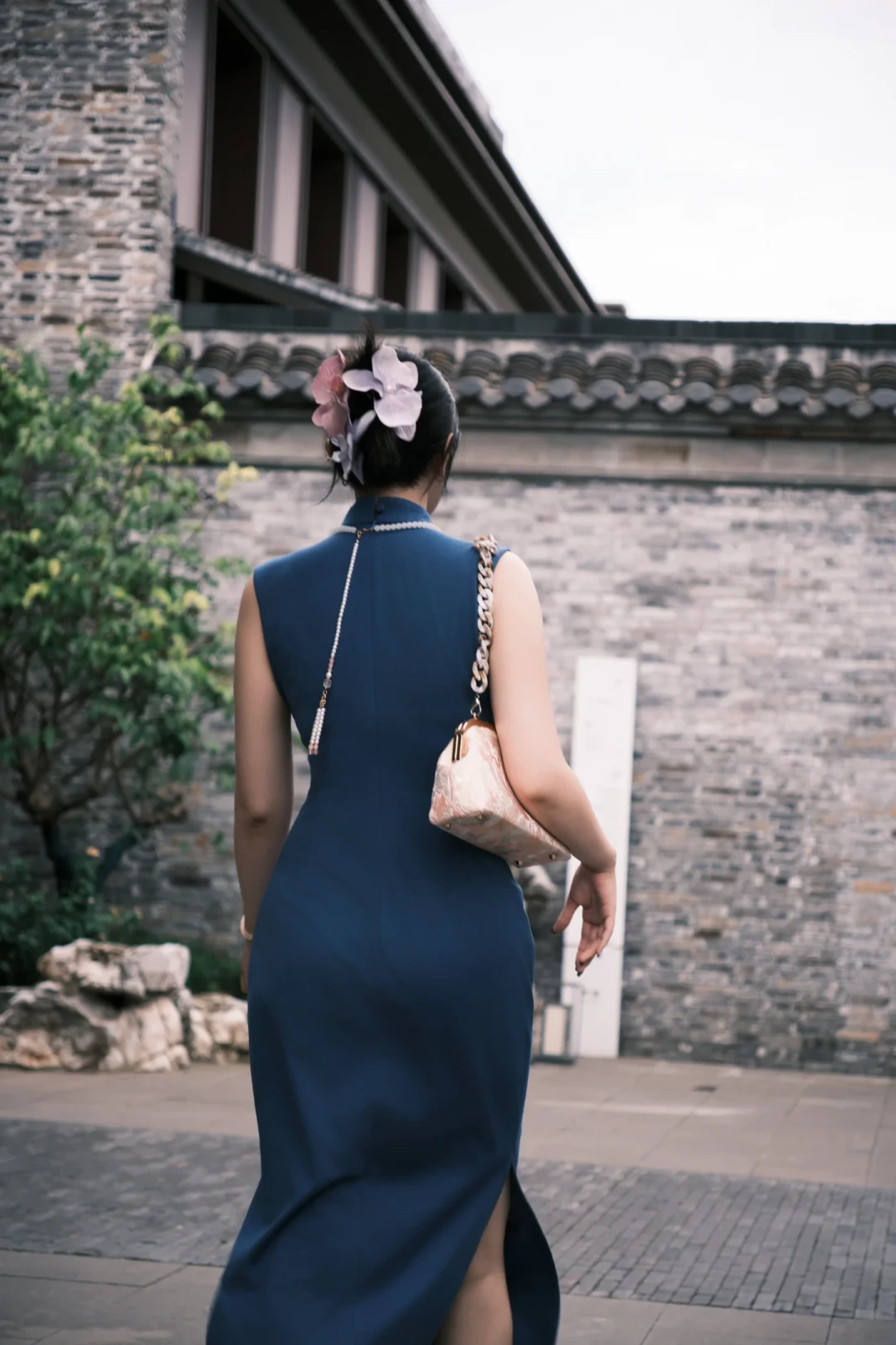 拍一组“王佳芝”到底要花多少钱:我把苏州、南京、杭州、泉州四地8月的价目表和避雷帖,整理成了一份从58块到定制的预算阶梯