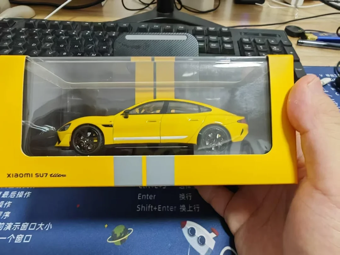 小米SU7交付50万台送1万台1:43车模:近3个月试驾过的领不了,部分门店已送完,值得去吗