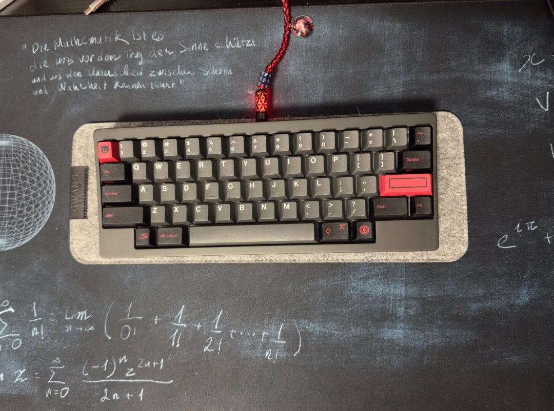 发售3元一颗,如今二手1元:孔雀轴上市8个月,连老粉都只能问一句“何意味”