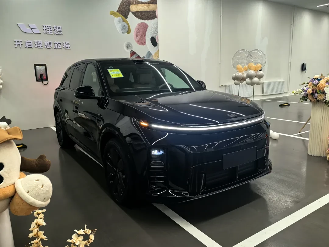 新一代理想L6到底要等多久?我扒了全网20多条进度帖:App显示的6-8周不准,最快10天就提车