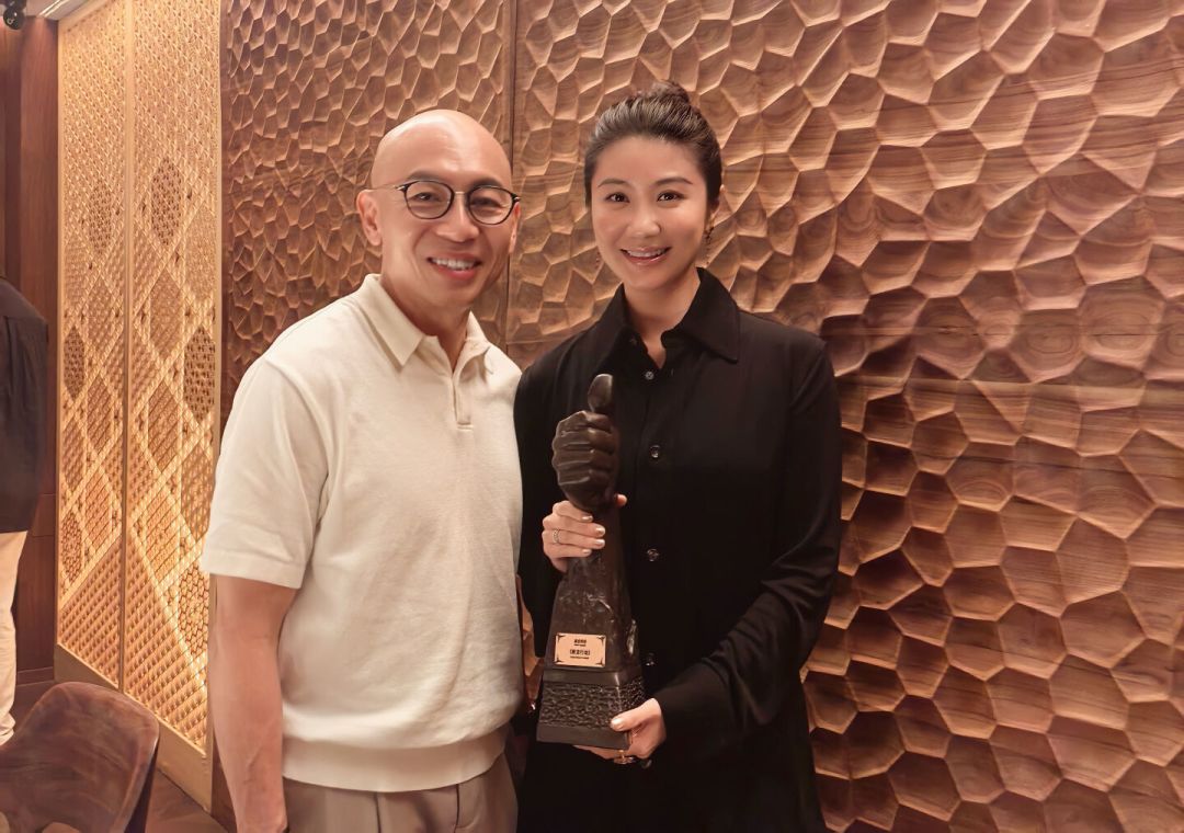 《蛟龙行动》票房只有4.2亿,却一年半拿了七座荣誉:行业在奖什么,你在为什么买单?