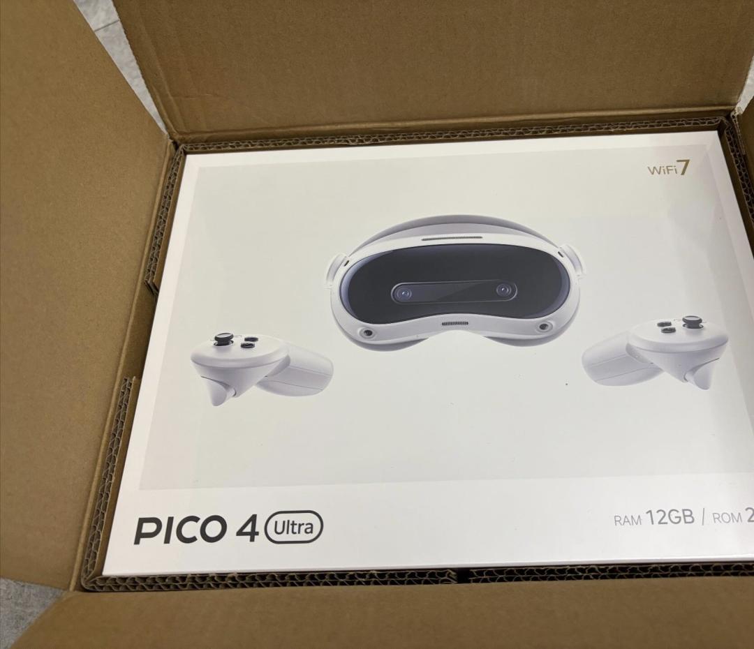 司龄P4U跌到2700,和Quest 3撞进同一价位:翻完200条机主评论,按用途告诉你买谁