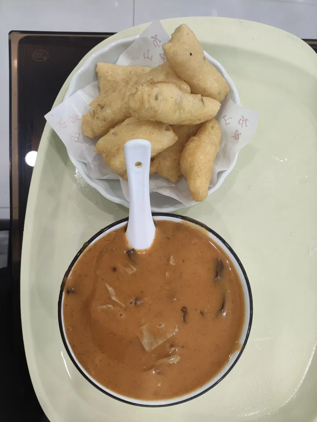 方中山从年开130店到多城关店,你身边的胡辣汤还值得排队吗?