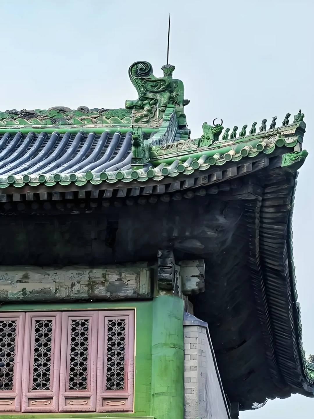 明清建筑解码卡：按屋顶、瓦色、彩画、斗拱的顺序看，建筑会自己报出身份