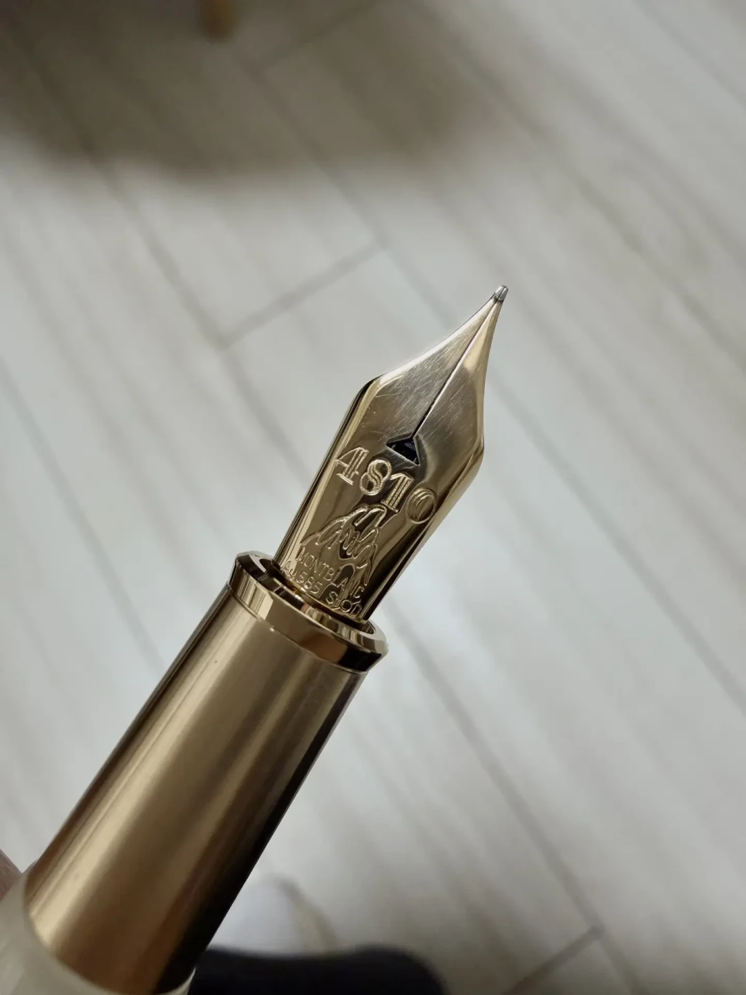 万宝龙146到底选哪个笔尖？翻完全网EF、F、M之争，我连买错的代价都替你算好了