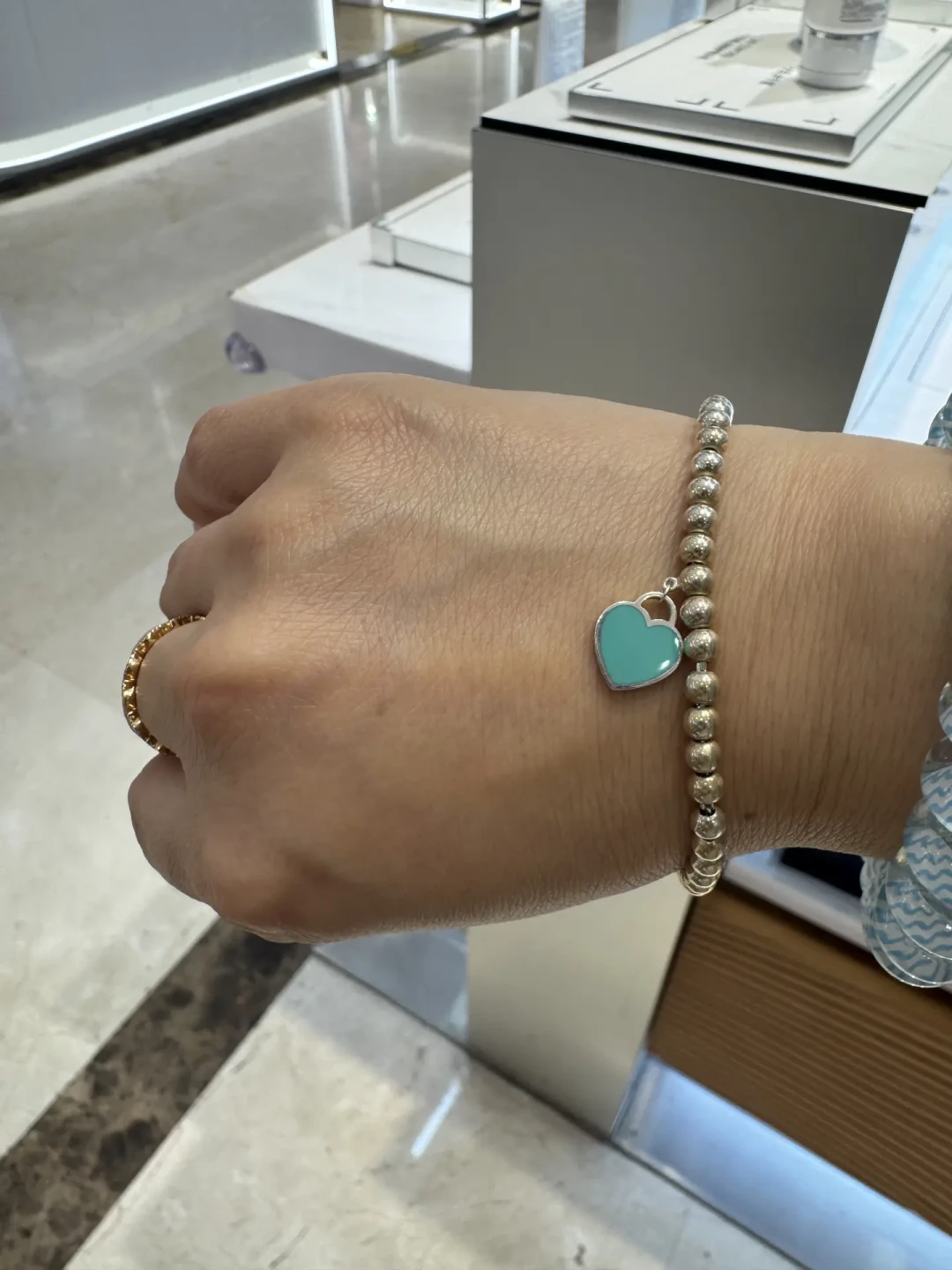 洗一次180、专柜不再卖银饰:手里那条 Return to Tiffany 爱心牌,洗、留还是出?