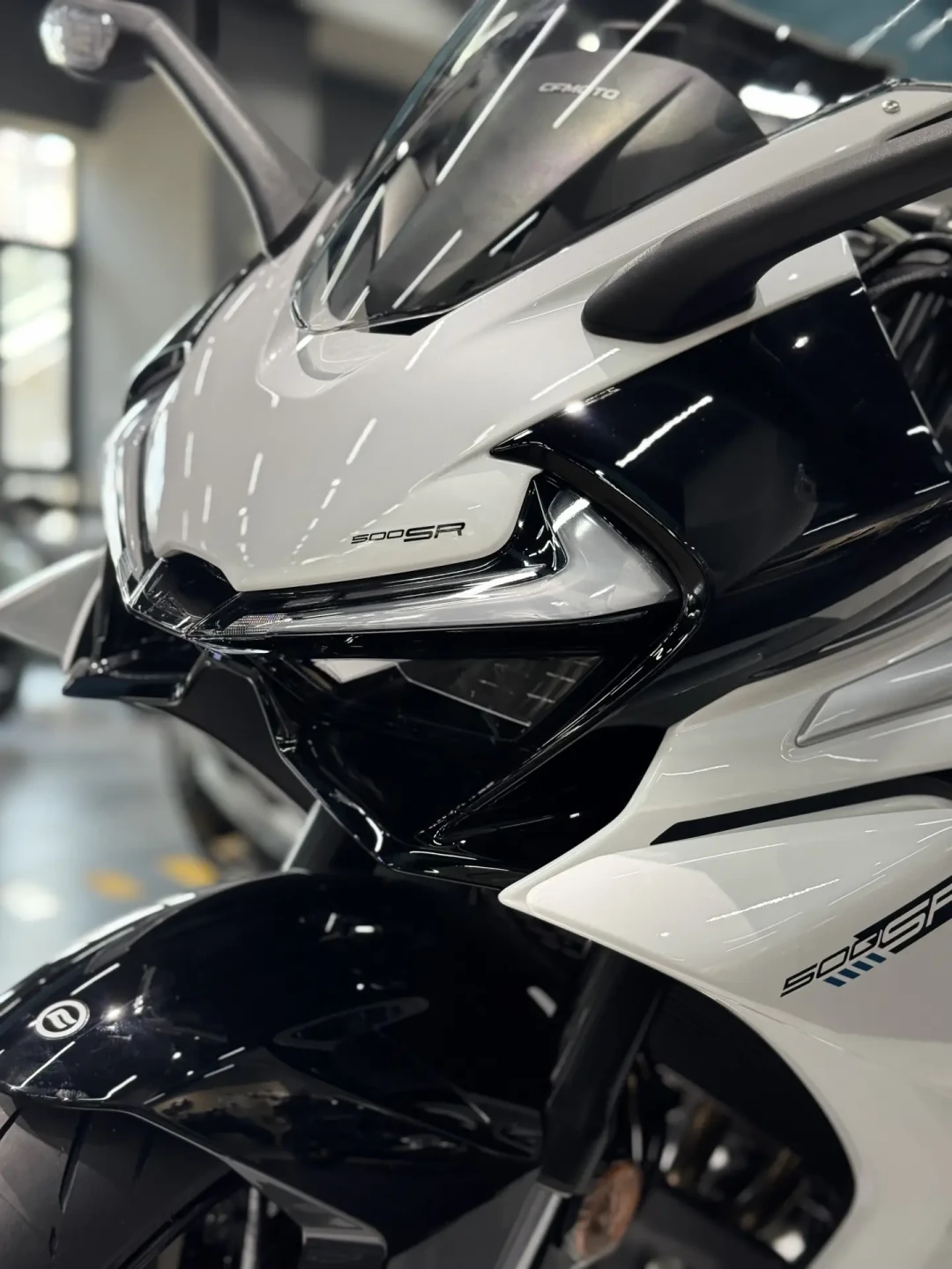 春风500SR两个月亏6000:准新车2.75万起堆满二手区,抄底、买新还是等27款?