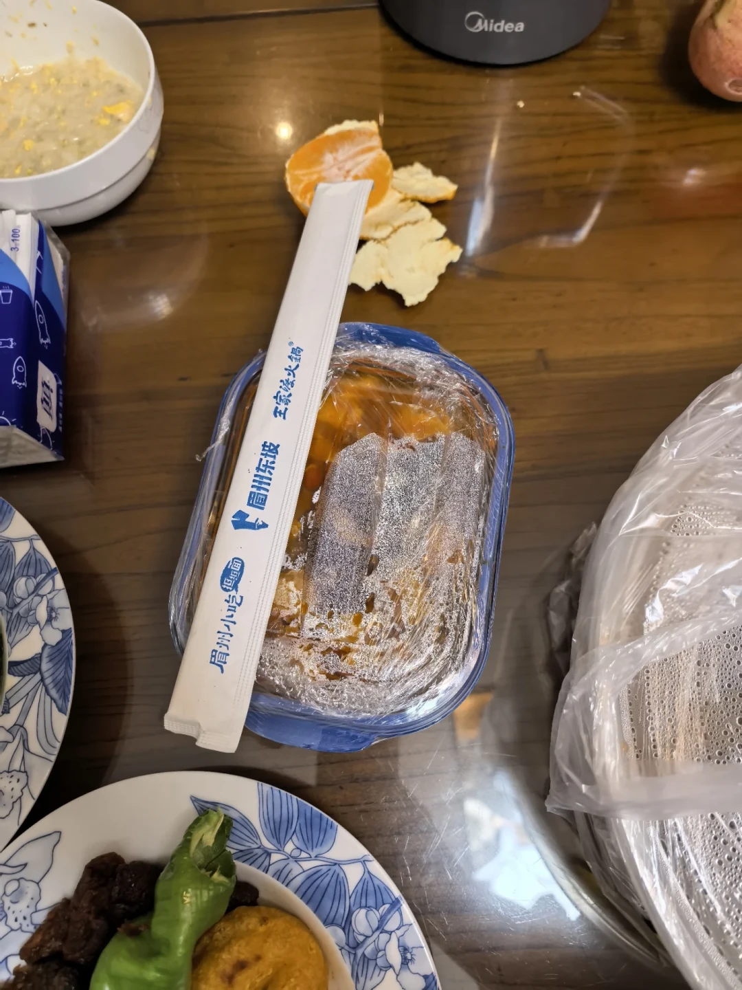有人骂它“预制菜大王”,有人夸它鱼香肉丝“全世界最好吃”:眉州东坡到底怎么了