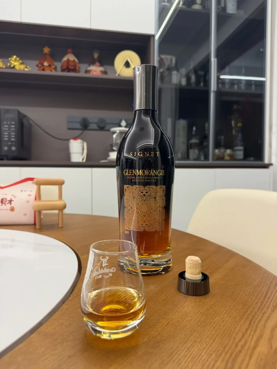格兰杰稀印跌到六七百元:一半是风味,一半是面子,这瓶还值得买?