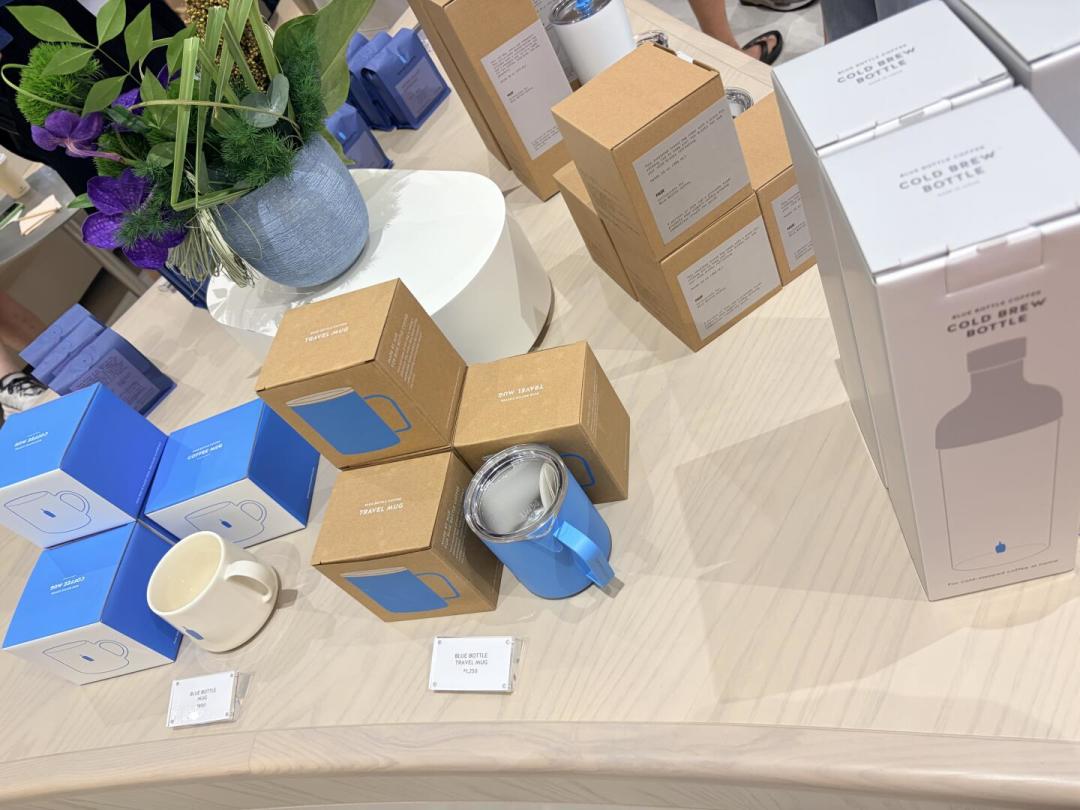 曼谷首店开出口碑分化:蓝瓶咖啡全球打卡地图+点单避坑指南,收藏再看