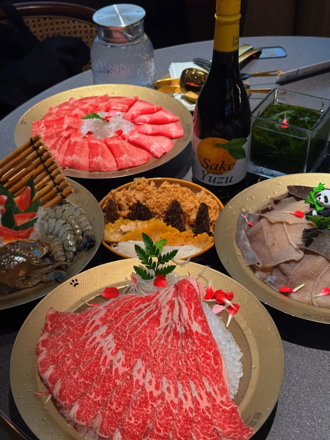 獭祭去美国酿酒了,新柚子酒刷屏,评论区都在问“怎么买”:把“獭祭Blue”一次说清