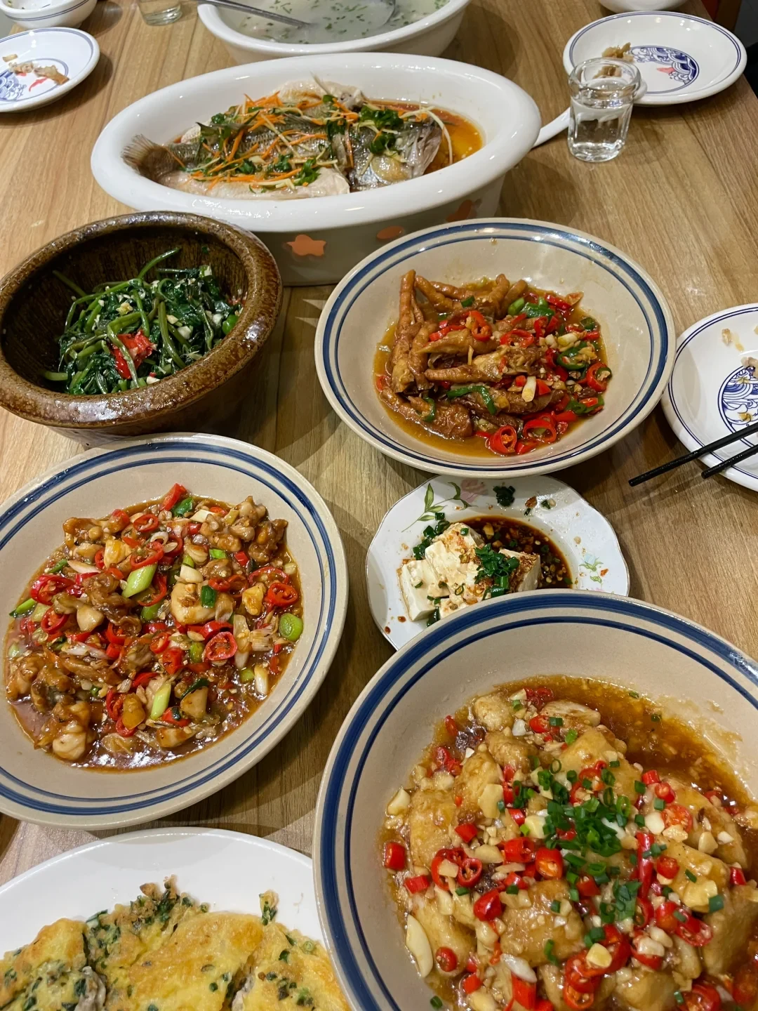 一边被吐槽“每道菜都咸”,一边天天满座:赣州饭爷私厨的点单避坑指南