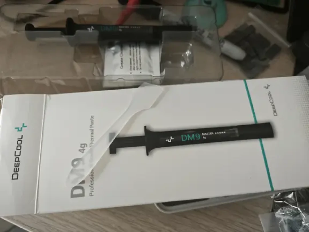 九州风神DM9硅脂“咬”CPU事件三个月后:有人已退款,有人还在抽奖里拿它——我翻完266条评论整理出这份自查清单