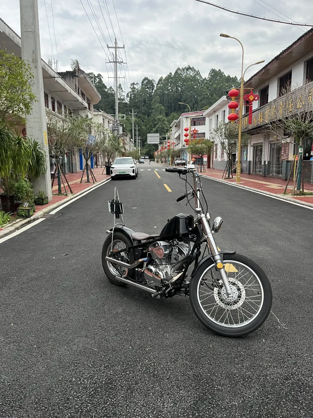 钜云1200开启交付，首批车主集体吐槽：这台39800元的国产硬尾chopper，唯一的王牌是“能合法上路”？
