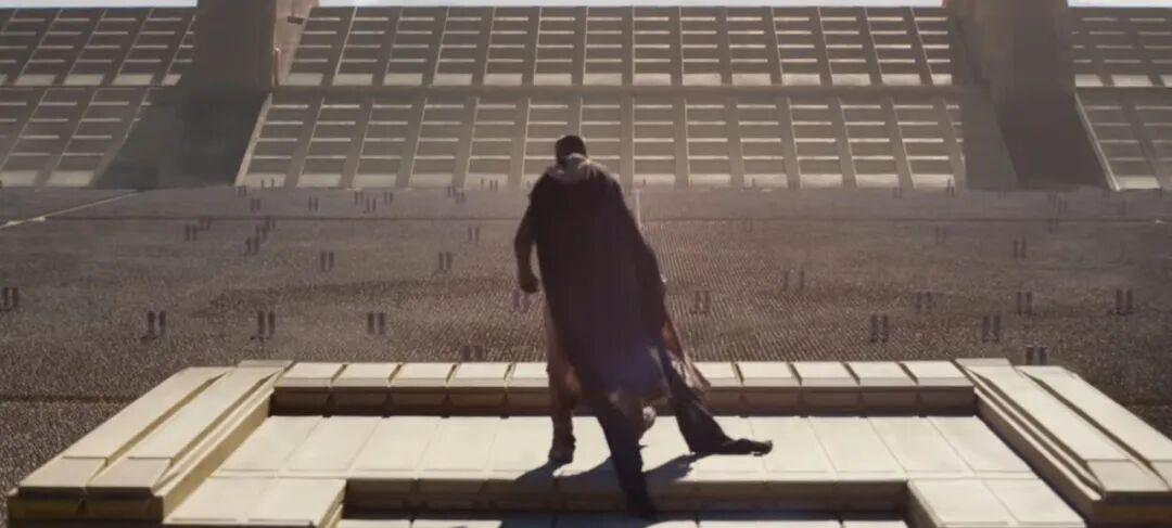 《沙丘3》还有117天上映:维伦纽瓦要拍的不是英雄凯旋,是赫伯特的“清算”——原著党要不要先读《沙丘救世主》?