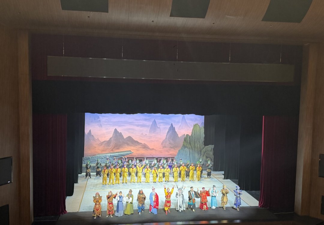 买了《三打白骨精》的票不会看?我翻了十几个城市的观演记录,整理出这份第一次看戏攻略