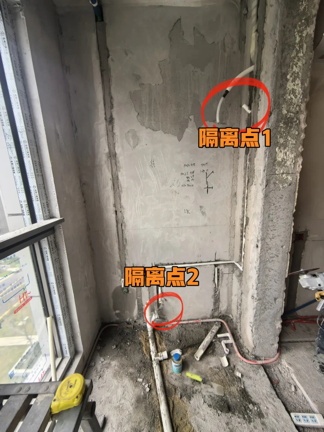 日立中央空调一开26℃就一股酸臭味?别急着花钱清洗,先分清这4种原因