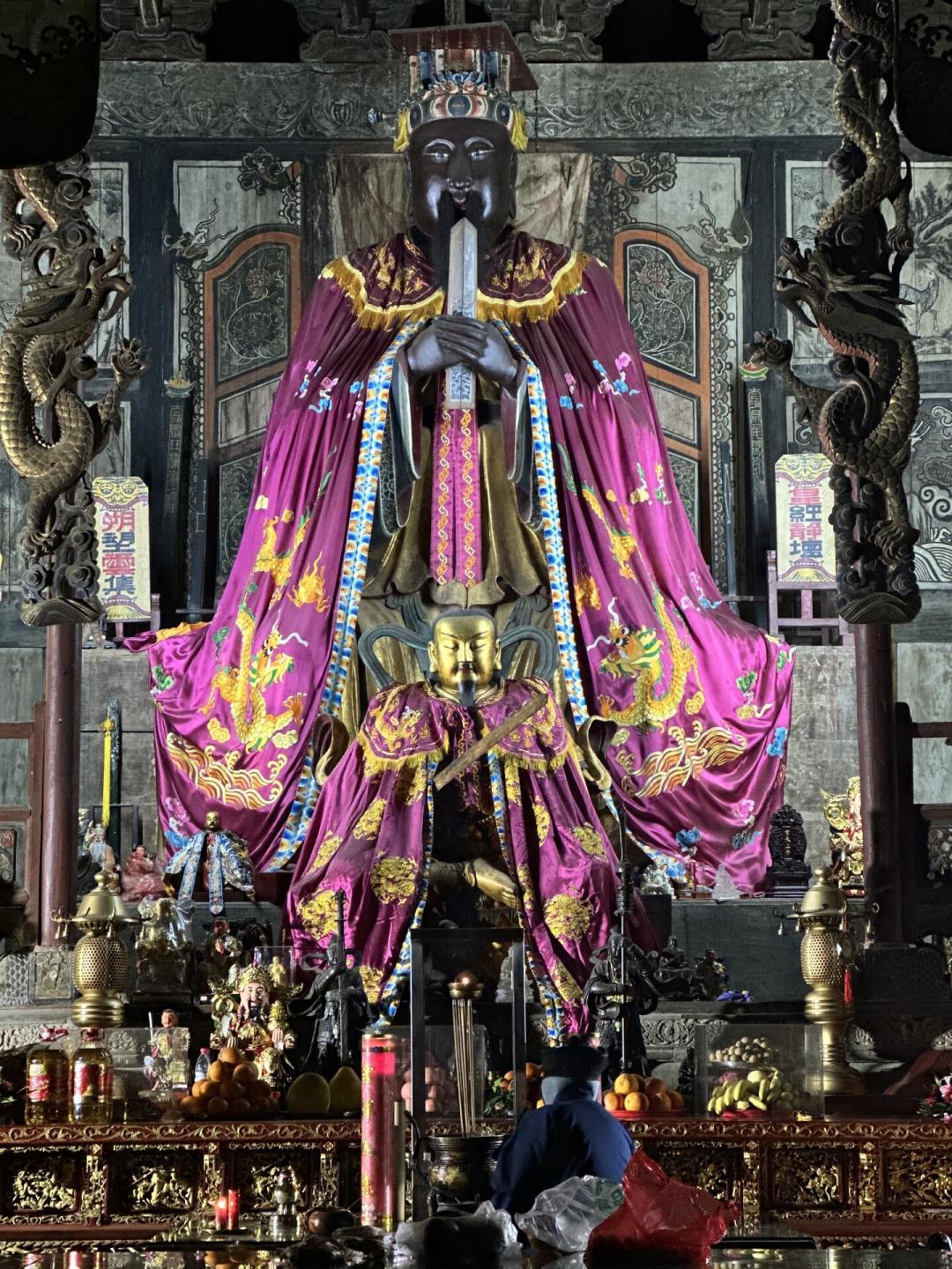 三步认出真武大帝:披发、赤足、踏龟蛇,记住这套识别码,逛庙看展一眼就懂