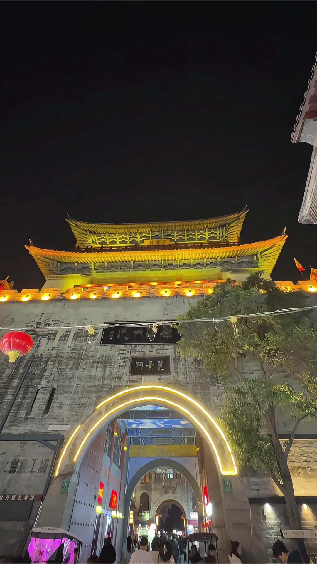 挂牌7年才改对名字：看懂这两座“丽景门”，你就知道45元的登楼票值不值