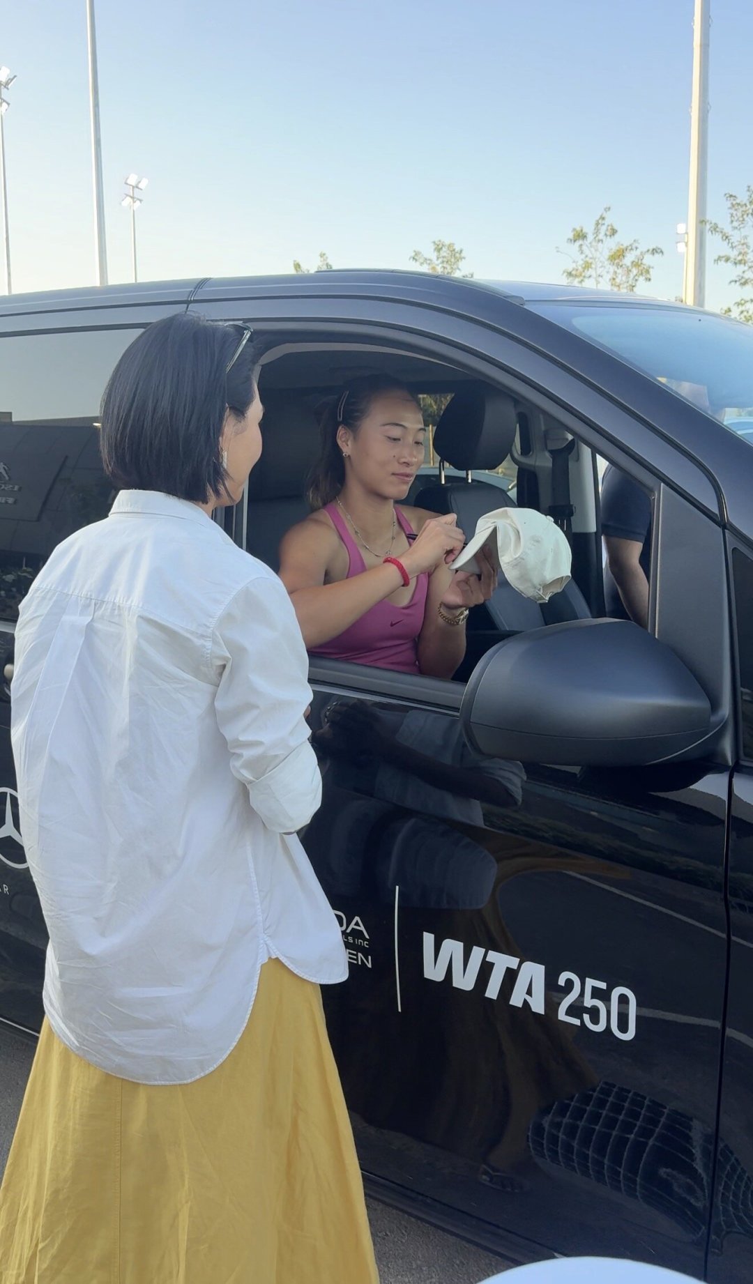 郑钦文明晚从美网资格赛打起：除了喊加油，真正该盯的是这三个信号