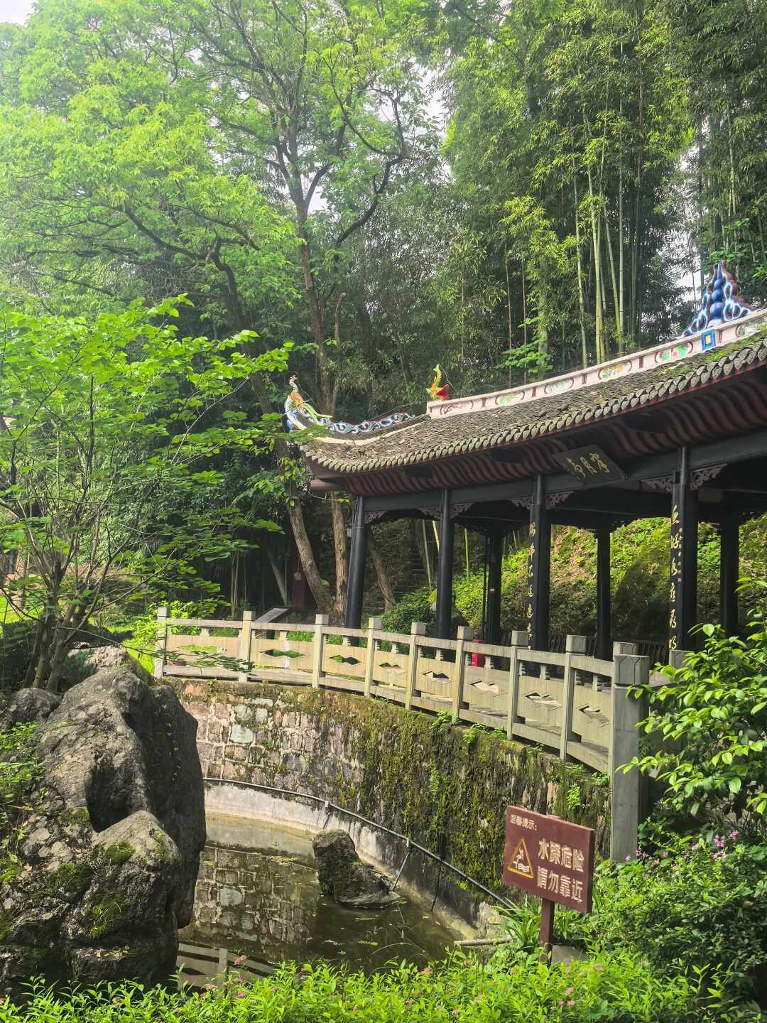 怀化本地司机都说“没意思”,外地游客却把它存进收藏夹:比凤凰早900年的黔阳古城,到底值不值得专程去?