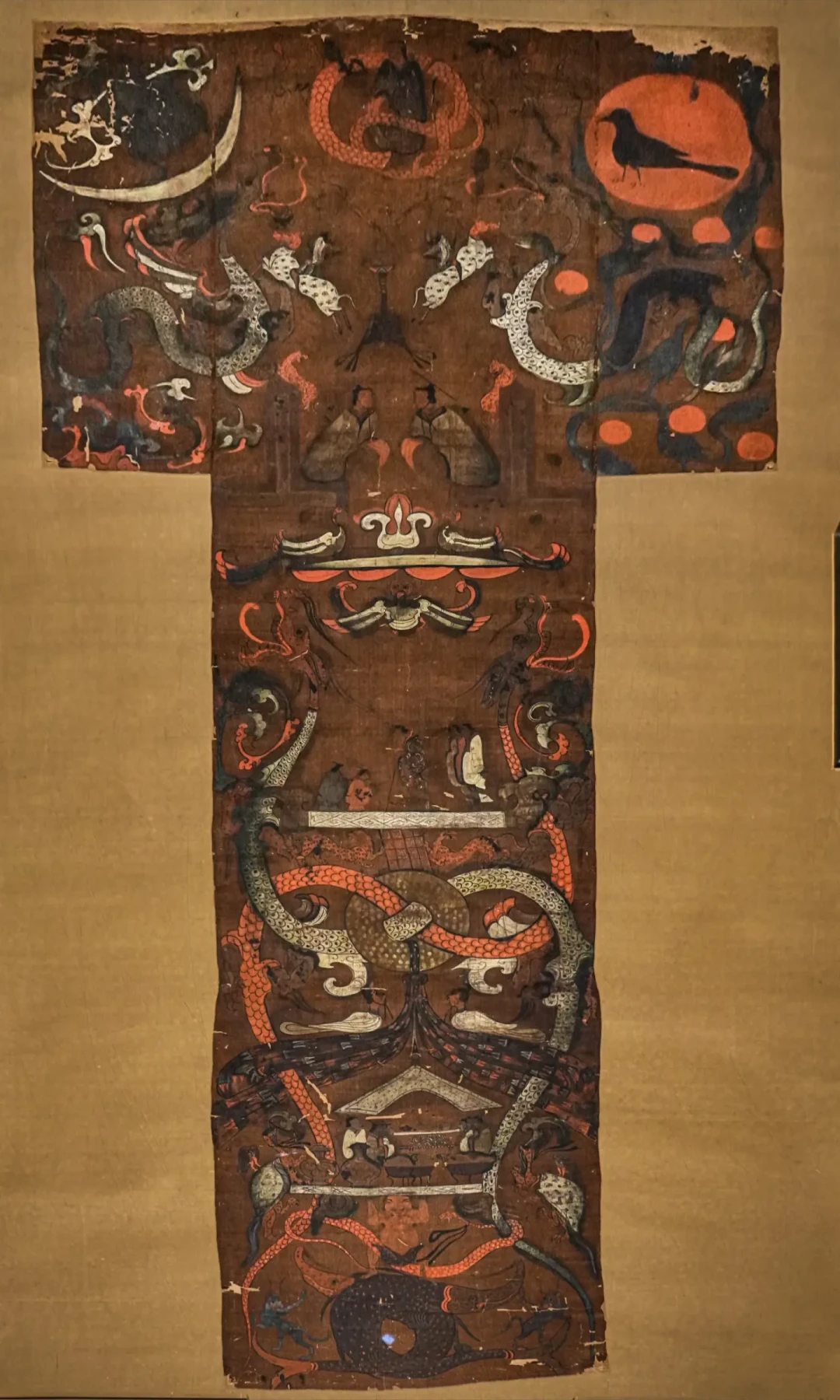 马王堆国宝大展在上海展到10月7日:岳麓书社两本