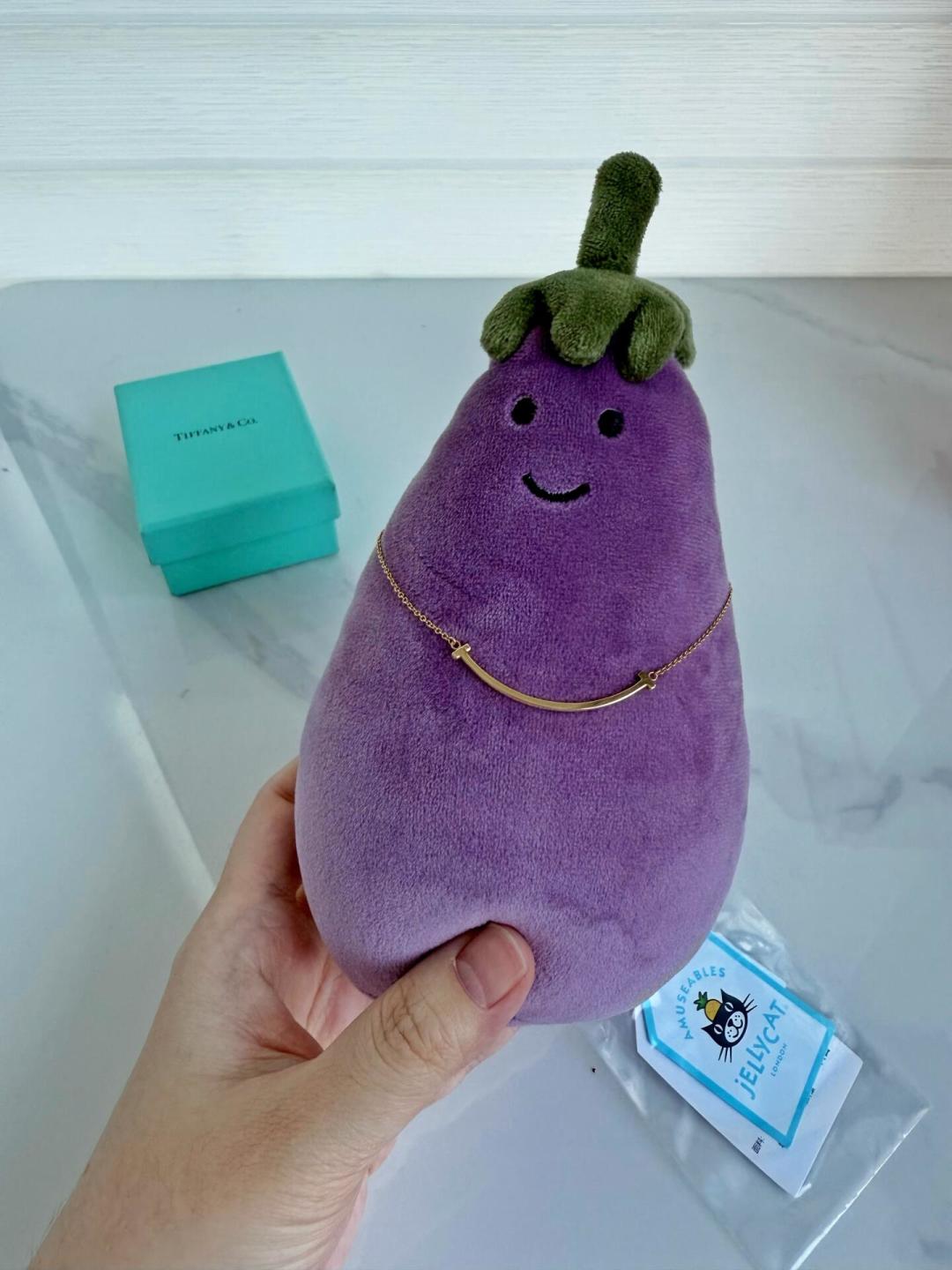 蒂芙尼小号笑脸从5800元涨到1万+,二手却只值5000元:这波全球涨价,想入手或想出手的都先看看