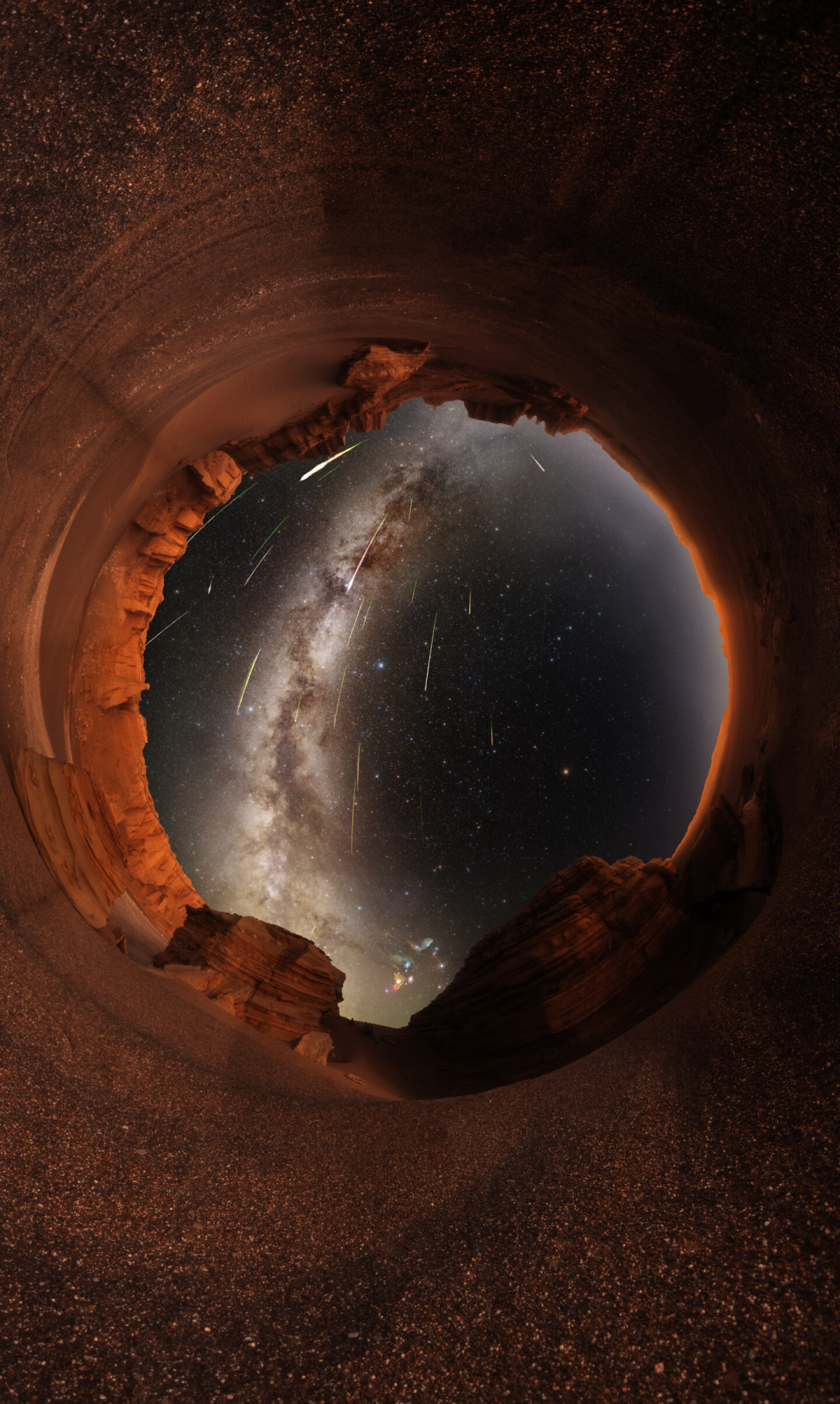 流星堆栈后为什么消失了?英仙座流星雨后期指南:从一键到全景拼接的三条路线
