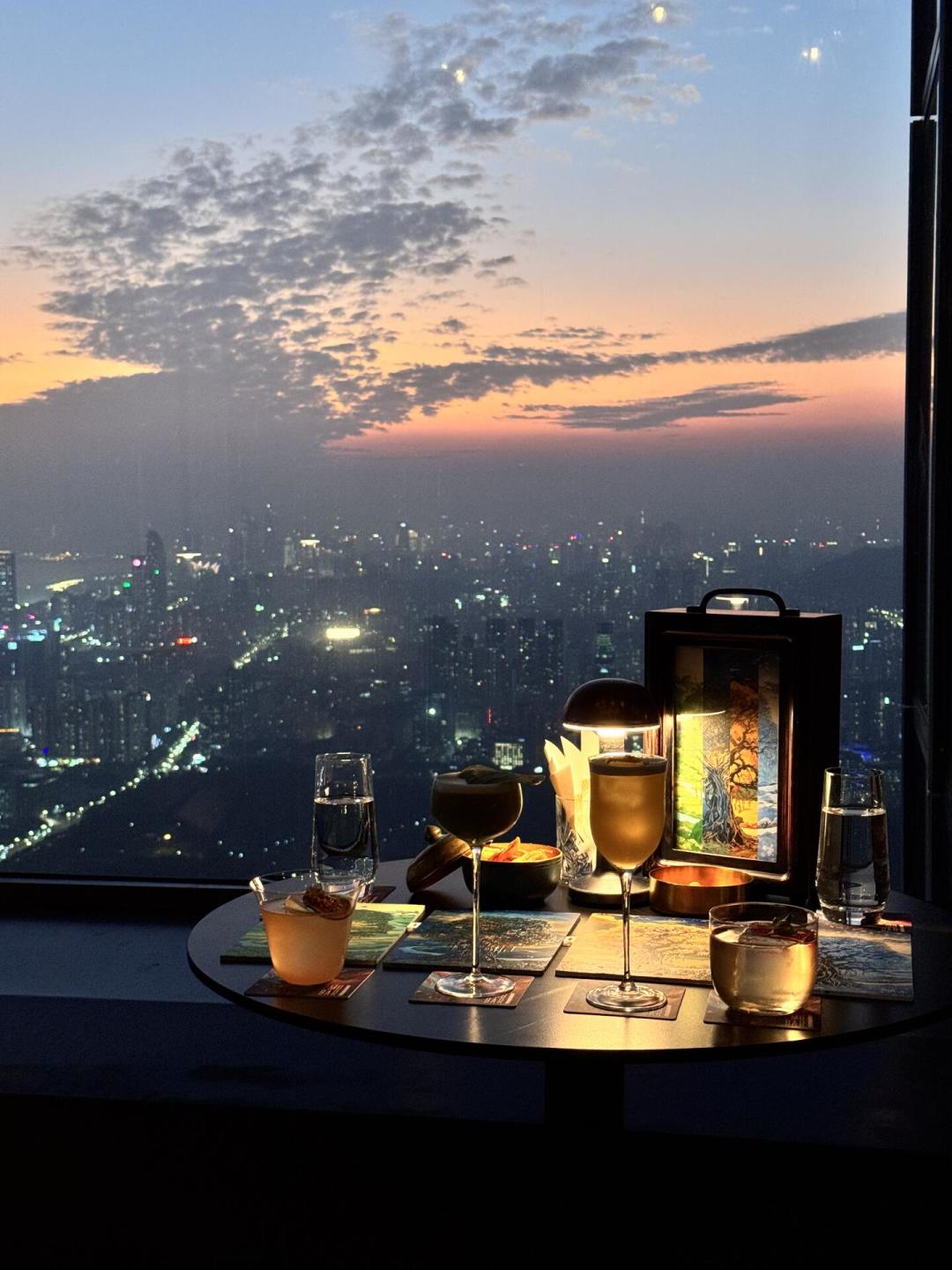 亚洲50最佳酒吧2026:内地7家创纪录上榜,按城市怎么解锁?排名、预约、人均、避坑一次整理
