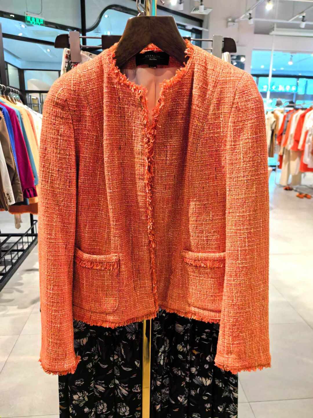 同一件Max Mara 101801,有人1.1万入手,有人花2.4万:专柜、奥莱、海淘、代购、剪标店五个渠道的价差和坑