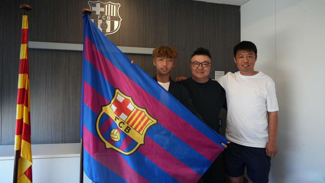 14岁李昊炎巴萨U15首秀梅开二度:先别急着喊“创造历史”,看清这两个球的真实分量